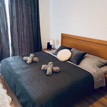 Old Town City Center Apartment 1 - Private Parking Included 코시체 외부 사진