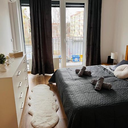 Old Town City Center Apartment 1 - Private Parking Included 코시체 외부 사진