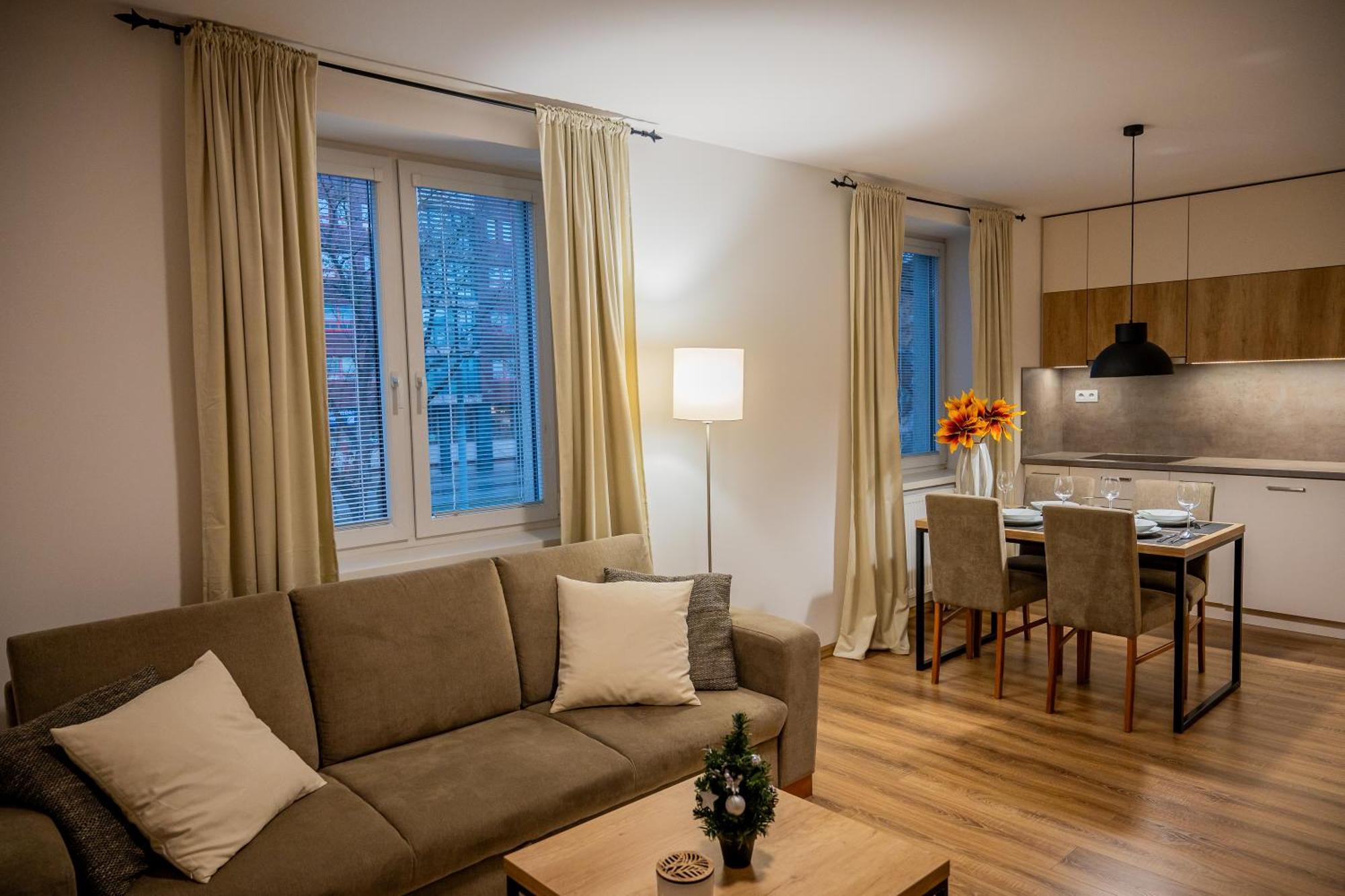 Old Town City Center Apartment 1 - Private Parking Included 코시체 외부 사진