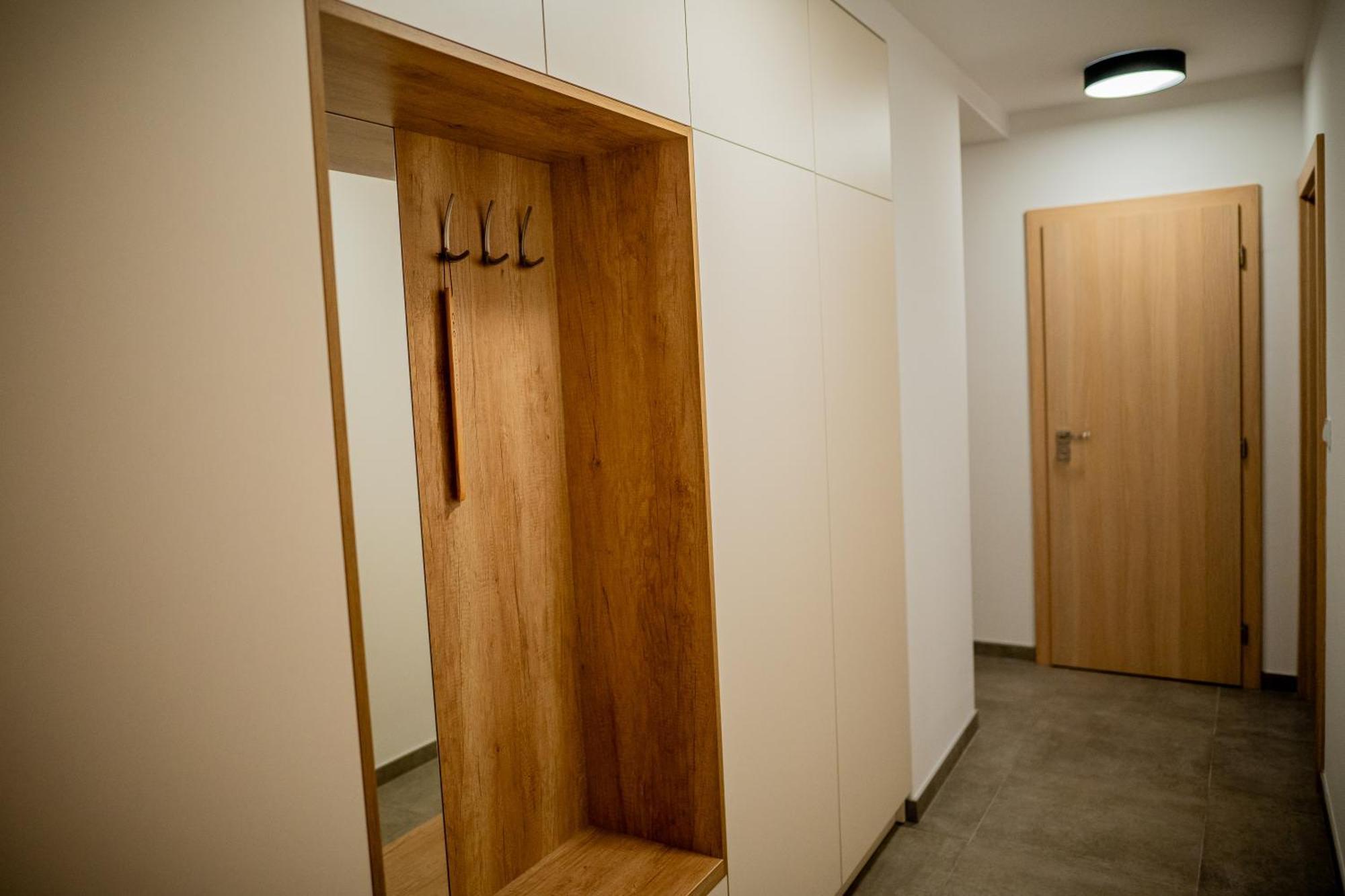 Old Town City Center Apartment 1 - Private Parking Included 코시체 외부 사진