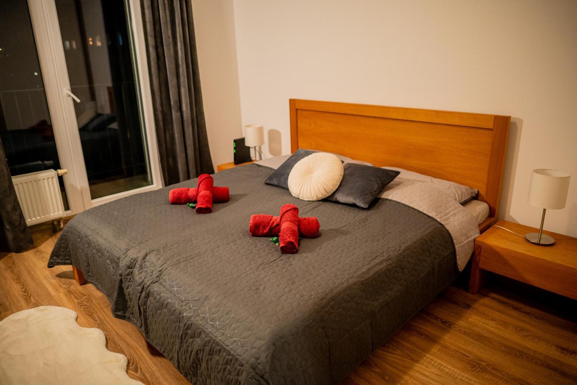 Old Town City Center Apartment 1 - Private Parking Included 코시체 외부 사진