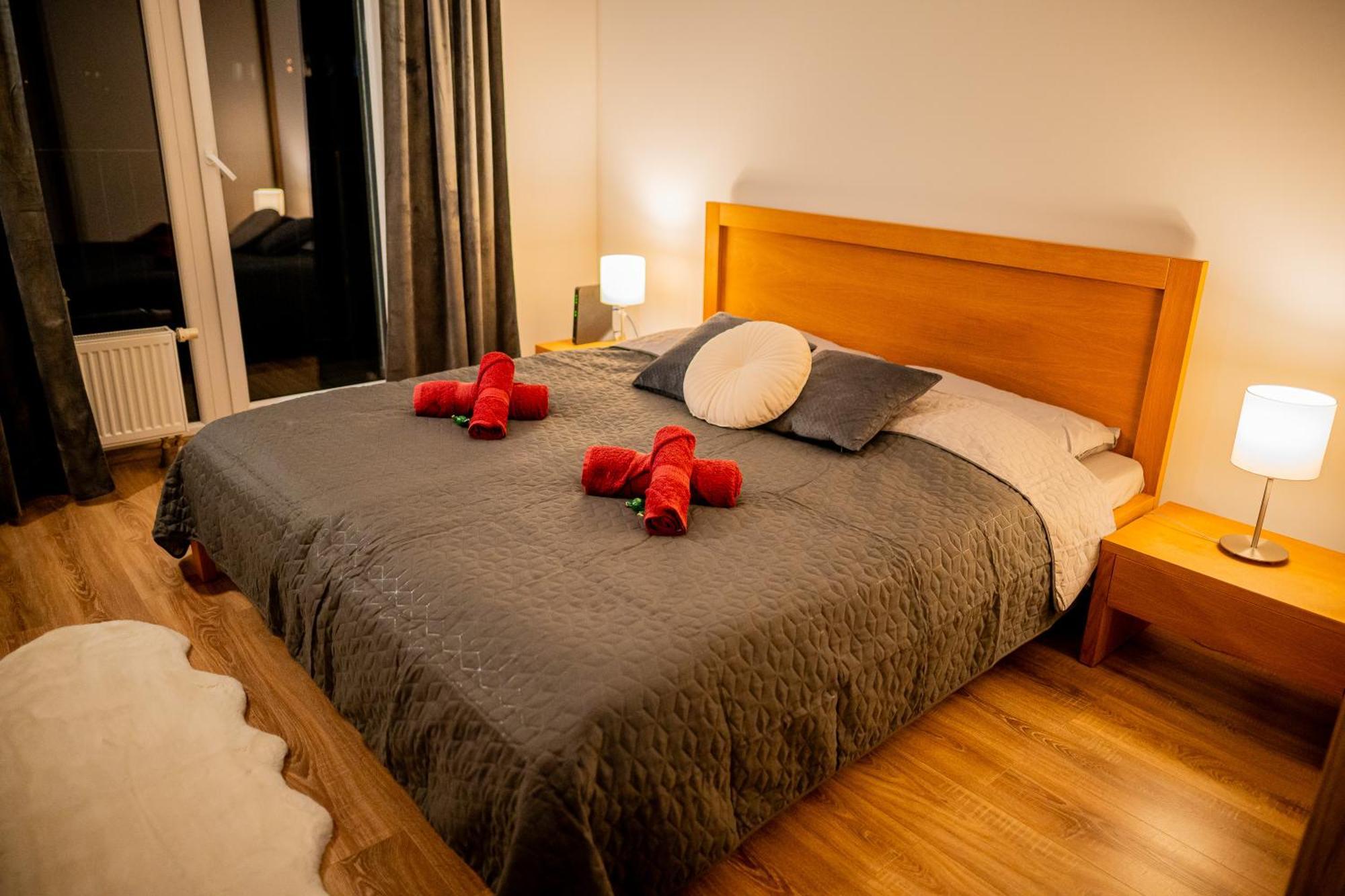 Old Town City Center Apartment 1 - Private Parking Included 코시체 외부 사진